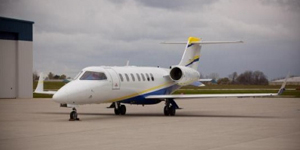 Fly private on a Learjet 40 40XR
