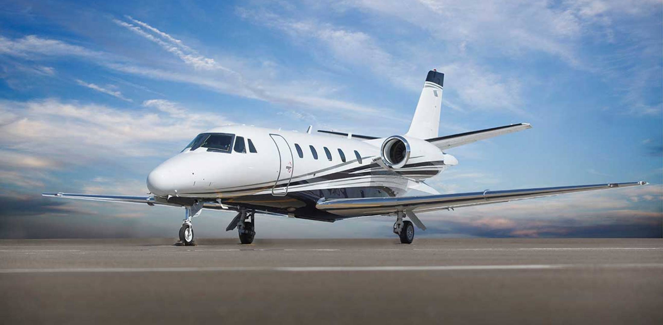 lejlighed Ithaca skolde Charter a Super Light Jet - Private Jets for Rent